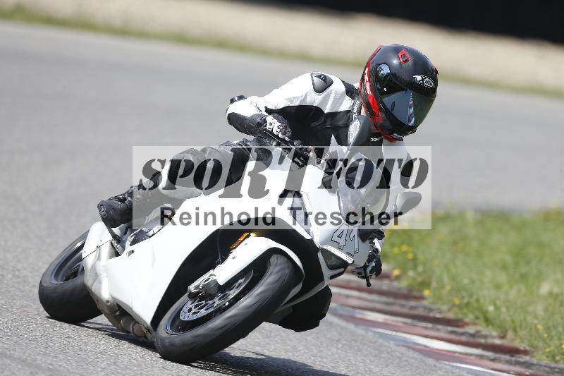 /27 12.06.2025 Ducati Schweiz Trackday Warmup  ADR/blau-bleu/41